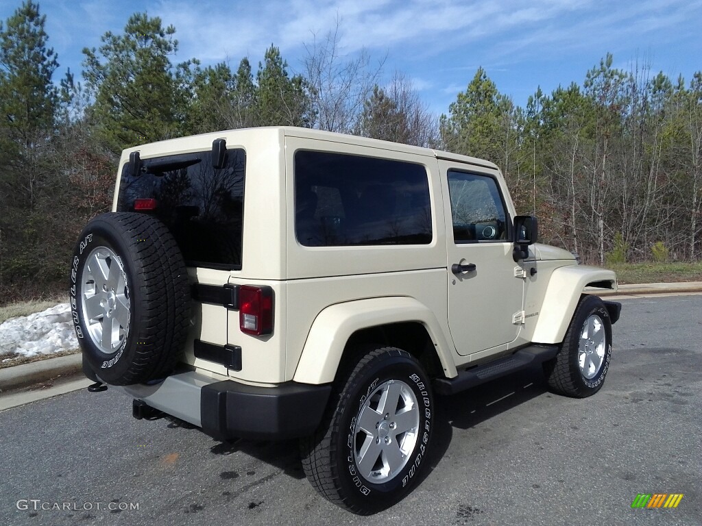 2011 Wrangler Sahara 4x4 - Sahara Tan / Black/Dark Saddle photo #6