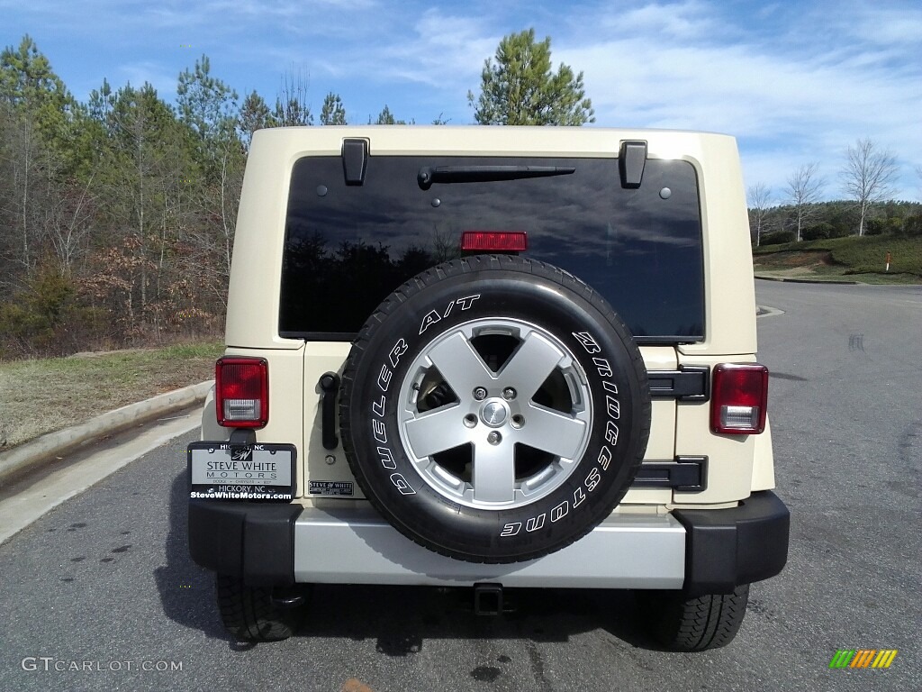 2011 Wrangler Sahara 4x4 - Sahara Tan / Black/Dark Saddle photo #7