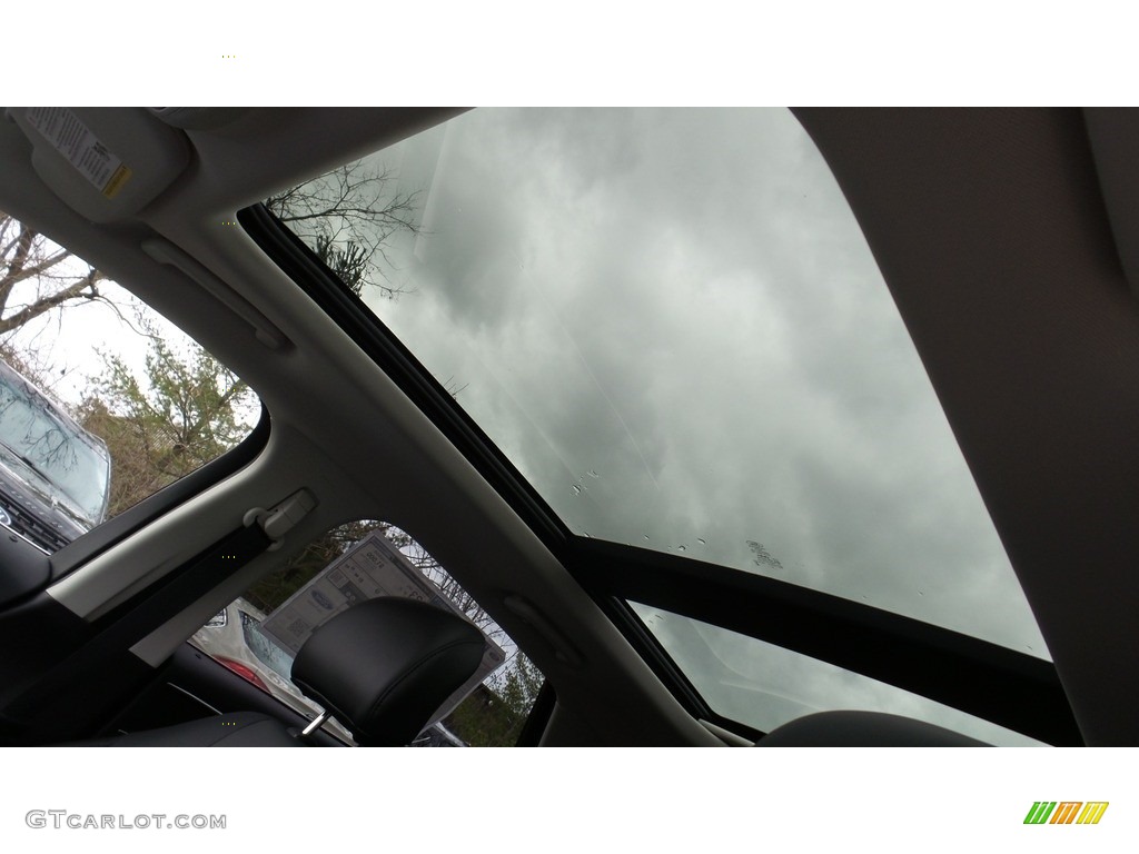 2017 Ford Edge Titanium AWD Sunroof Photo #118076562