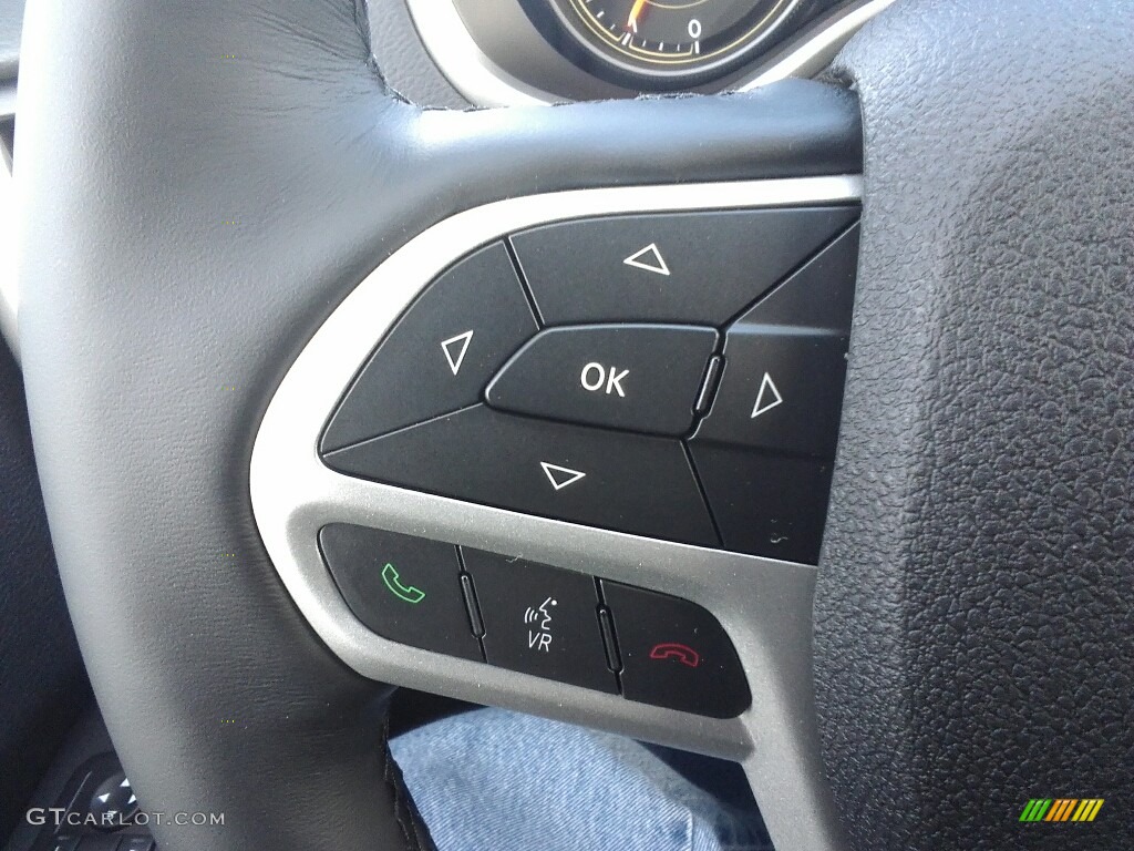 2017 Jeep Cherokee Trailhawk 4x4 Controls Photo #118077729