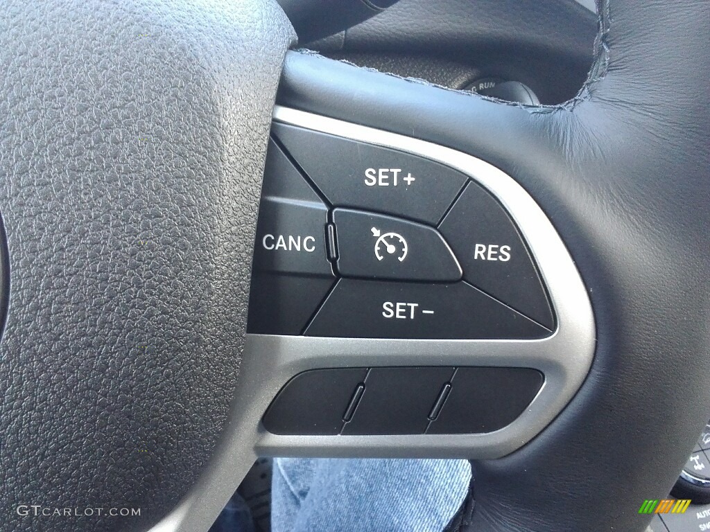 2017 Jeep Cherokee Trailhawk 4x4 Controls Photo #118077762