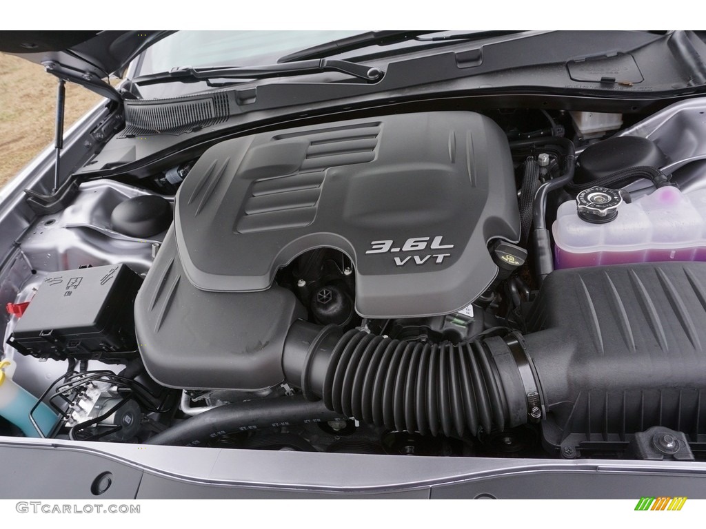 2017 Dodge Charger SE 3.6 Liter DOHC 24-Valve VVT Pentastar V6 Engine Photo #118077818