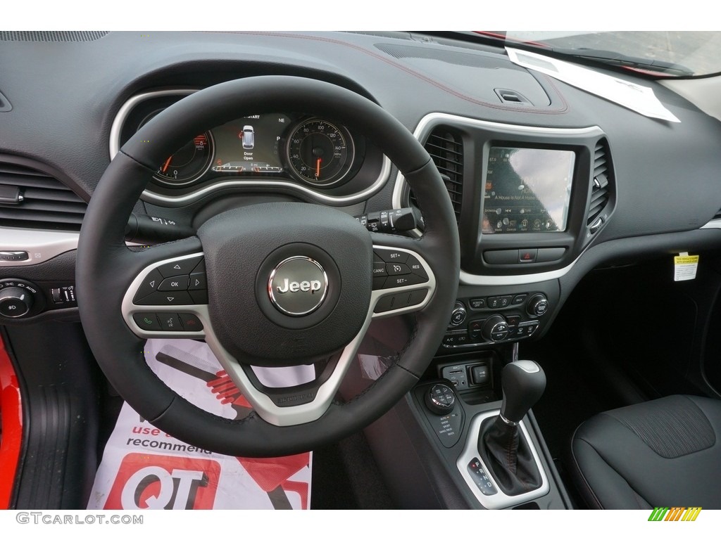 2017 Jeep Cherokee Trailhawk 4x4 Black Dashboard Photo #118079109