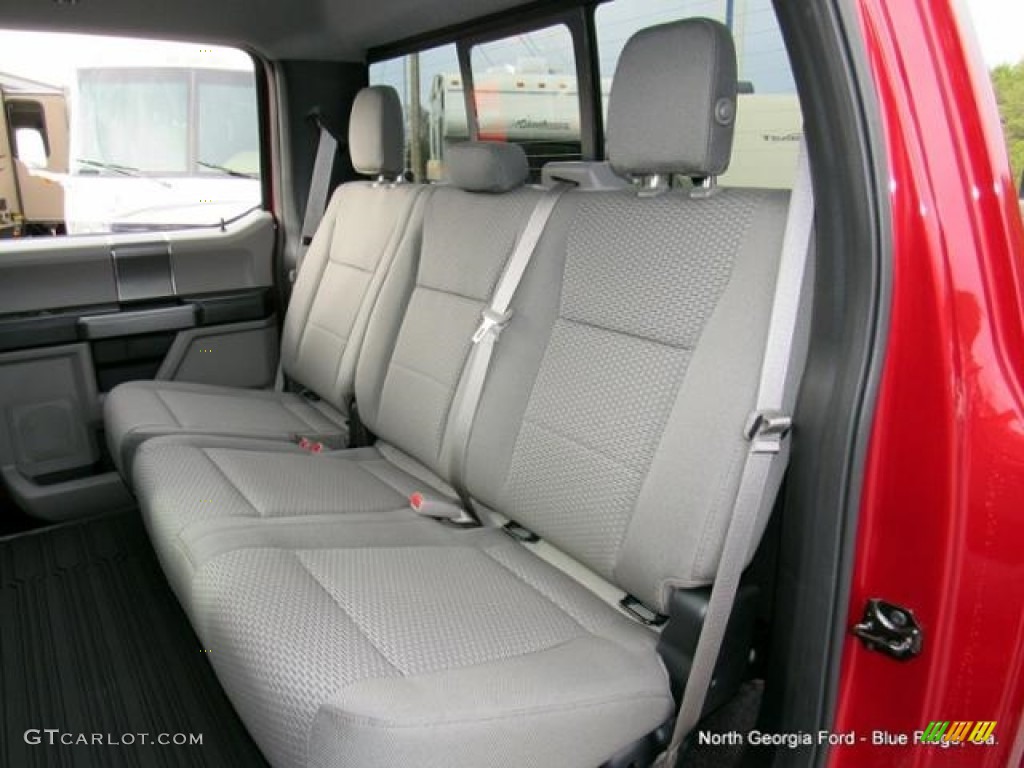 2017 F150 XLT SuperCrew 4x4 - Ruby Red / Earth Gray photo #13