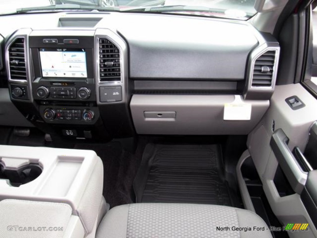 2017 F150 XLT SuperCrew 4x4 - Ruby Red / Earth Gray photo #18
