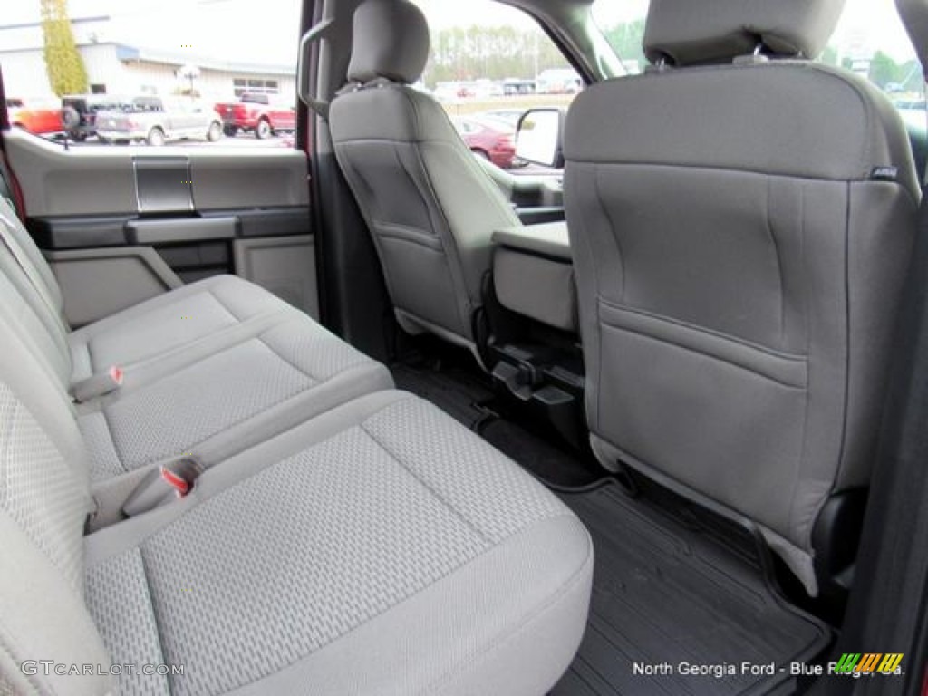 2017 F150 XLT SuperCrew 4x4 - Ruby Red / Earth Gray photo #35