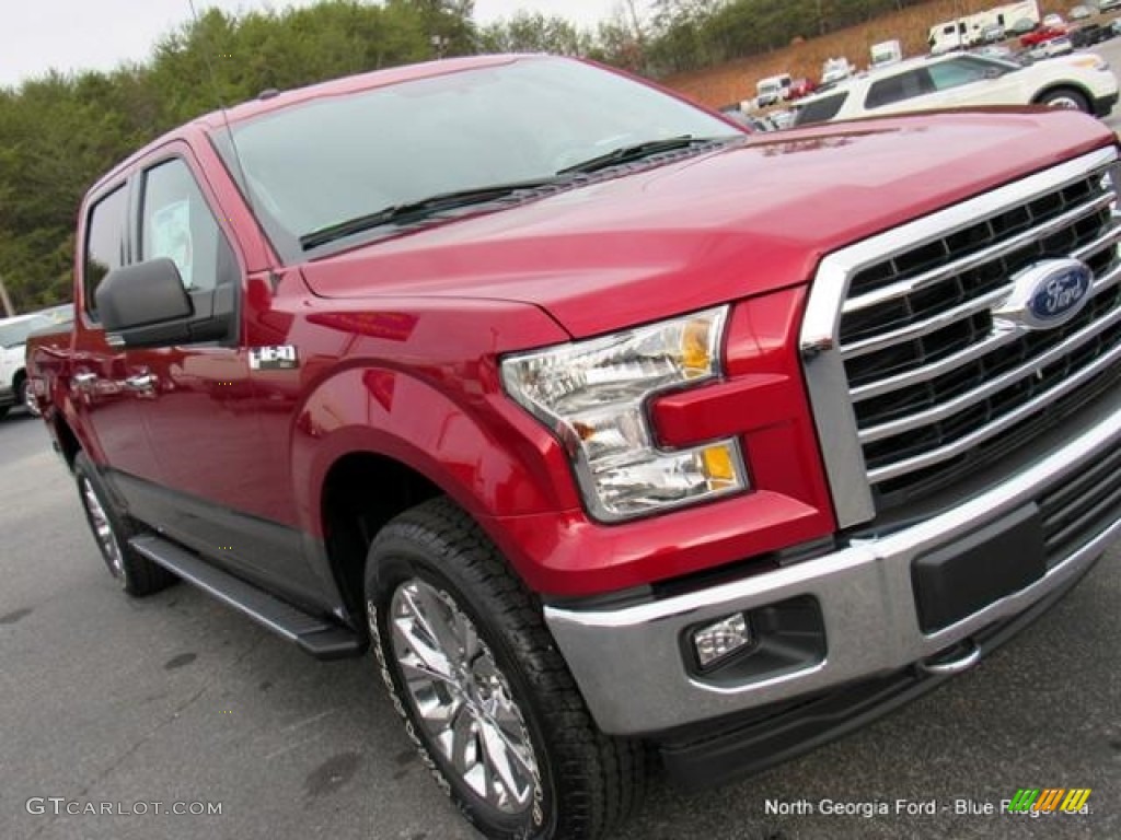 2017 F150 XLT SuperCrew 4x4 - Ruby Red / Earth Gray photo #38