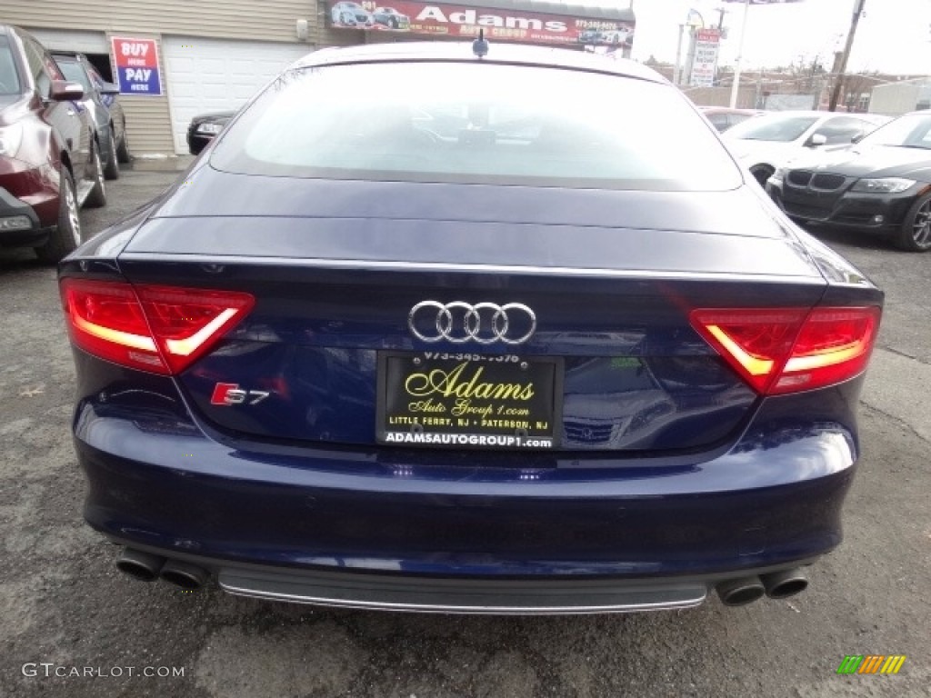 2013 S7 4.0 TFSI quattro - Estoril Blue Crystal / Black Valcona leather with diamond stitching photo #5