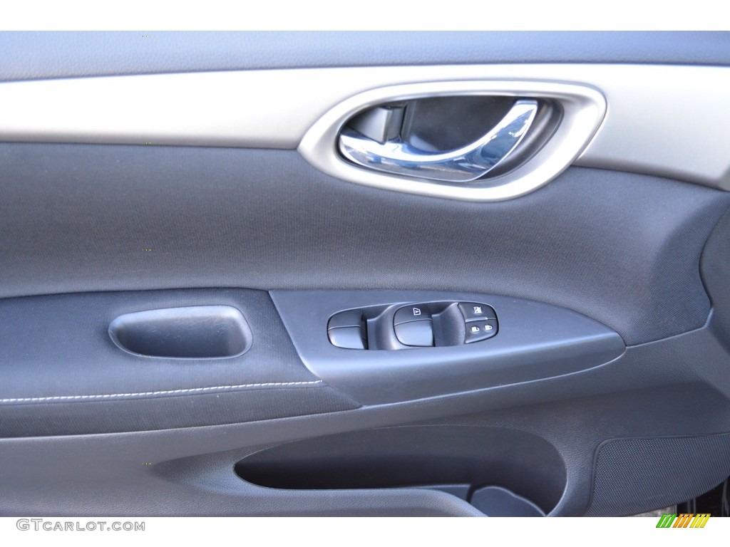 2014 Sentra SV - Super Black / Charcoal photo #8