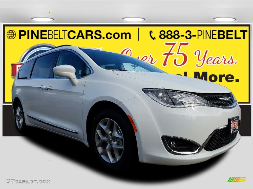 Bright White Chrysler Pacifica