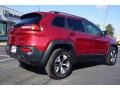 Deep Cherry Red Crystal Pearl - Cherokee Trailhawk 4x4 Photo No. 7