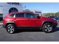 Deep Cherry Red Crystal Pearl - Cherokee Trailhawk 4x4 Photo No. 8
