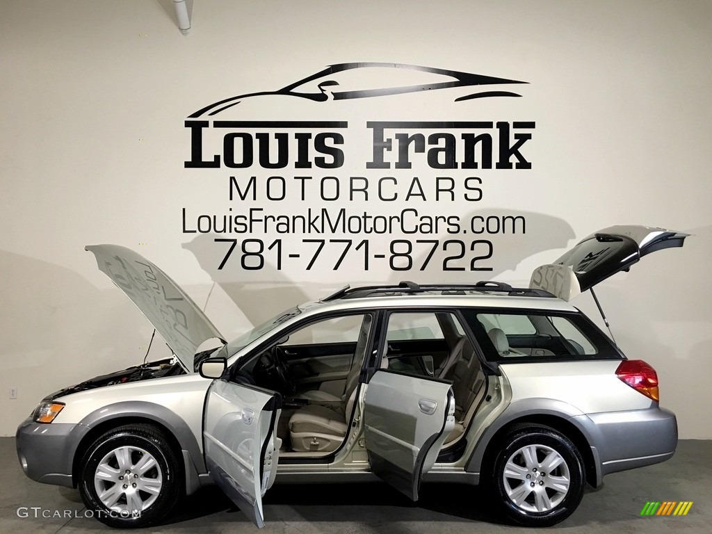 2005 Outback 2.5i Limited Wagon - Champagne Gold Opal / Taupe photo #43