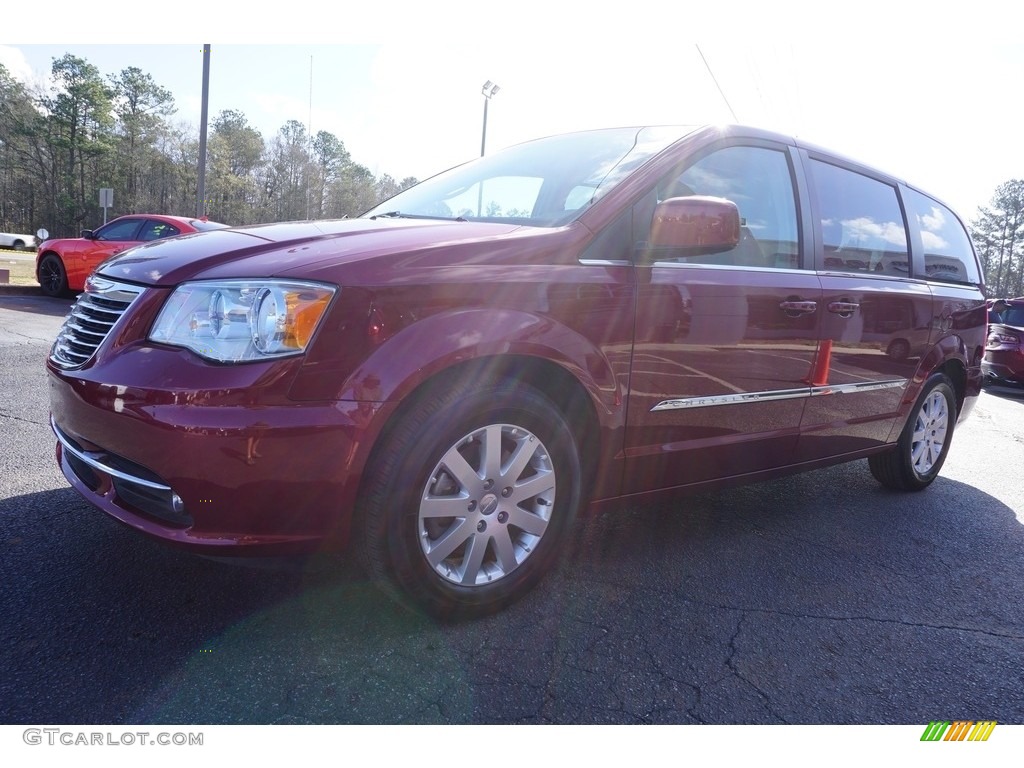 2016 Town & Country Touring - Deep Cherry Red Crystal Pearl / Black/Light Graystone photo #3