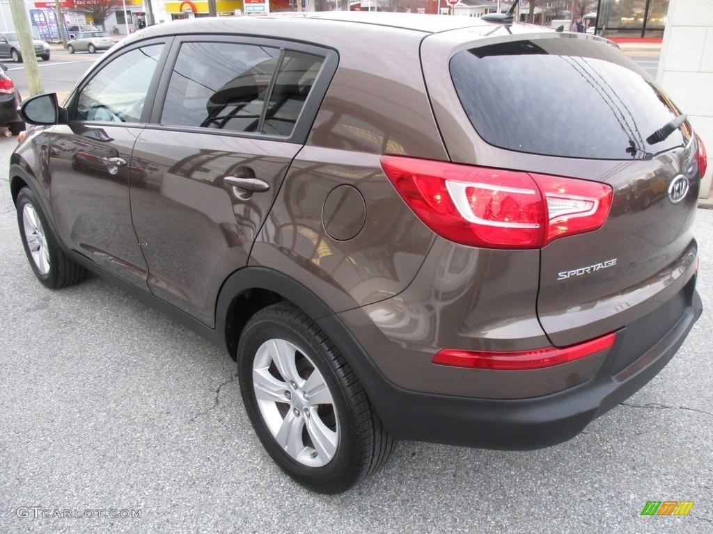 2012 Sportage LX - Sand Track / Black photo #4