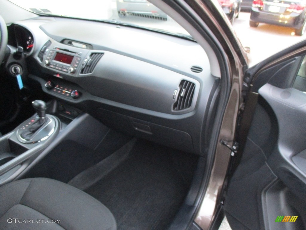 2012 Sportage LX - Sand Track / Black photo #20