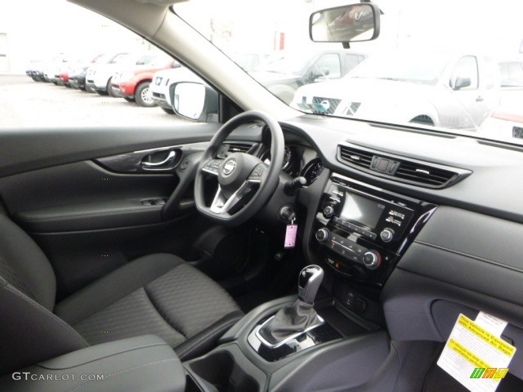2017 Nissan Rogue S AWD Charcoal Dashboard Photo #118104540