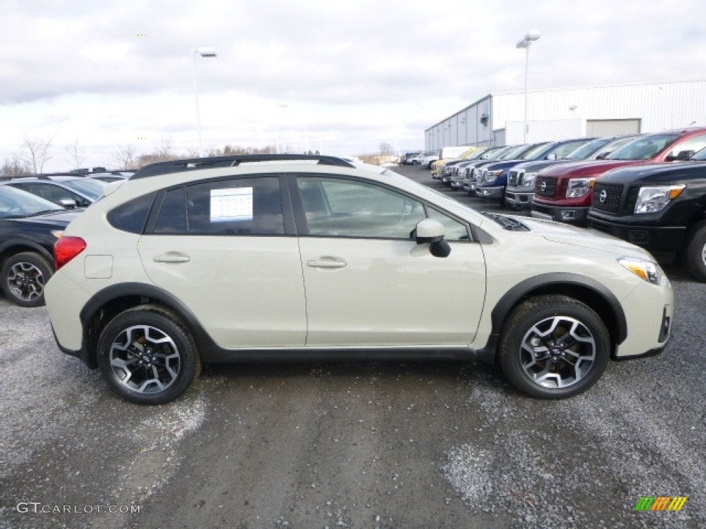 2017 Crosstrek 2.0i Premium - Desert Khaki / Black photo #6
