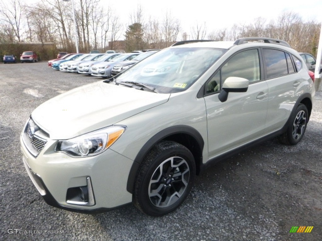 2017 Crosstrek 2.0i Premium - Desert Khaki / Black photo #11