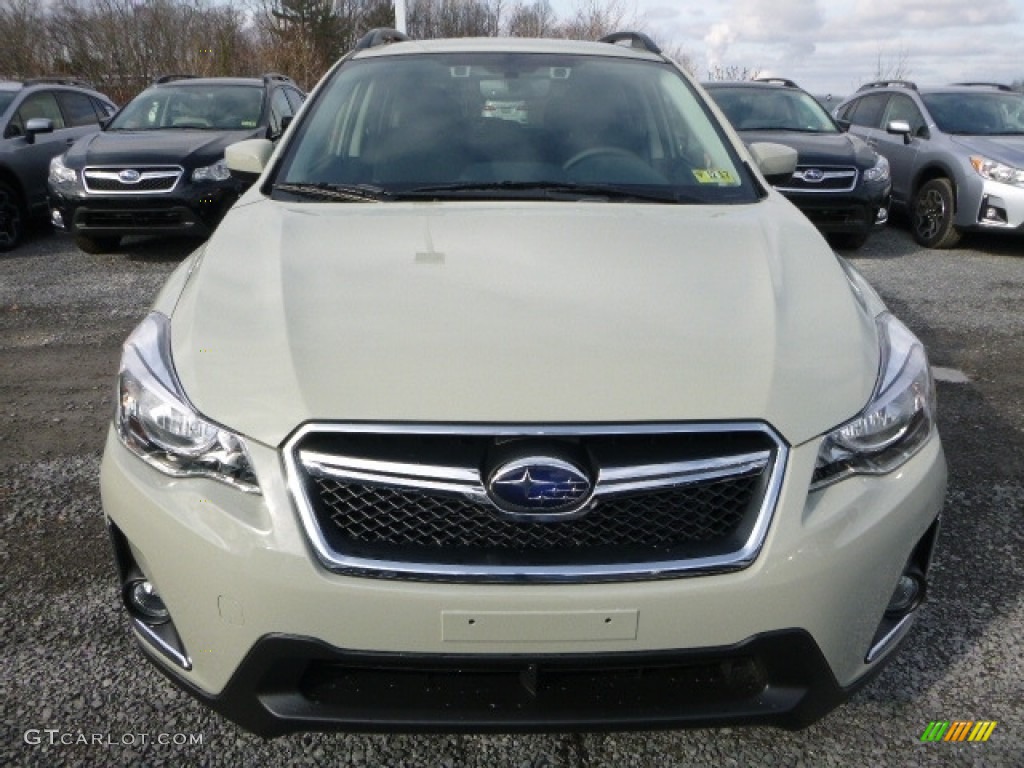2017 Crosstrek 2.0i Premium - Desert Khaki / Black photo #12
