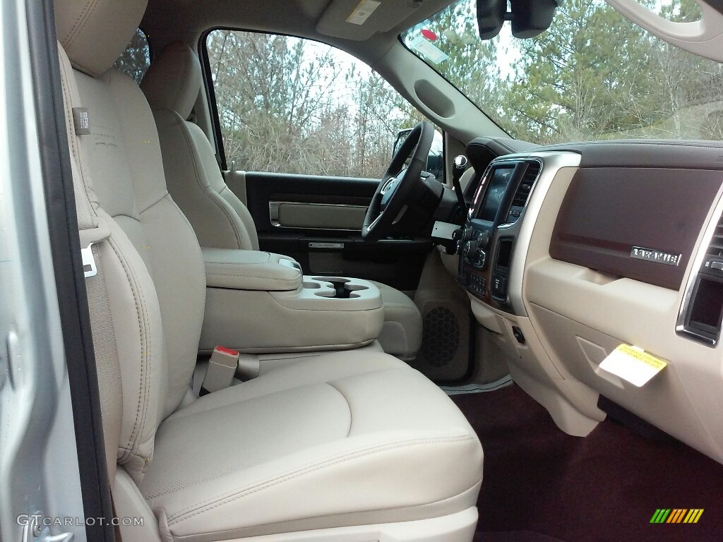 2017 Ram 3500 Laramie Crew Cab 4x4 Front Seat Photo #118111413