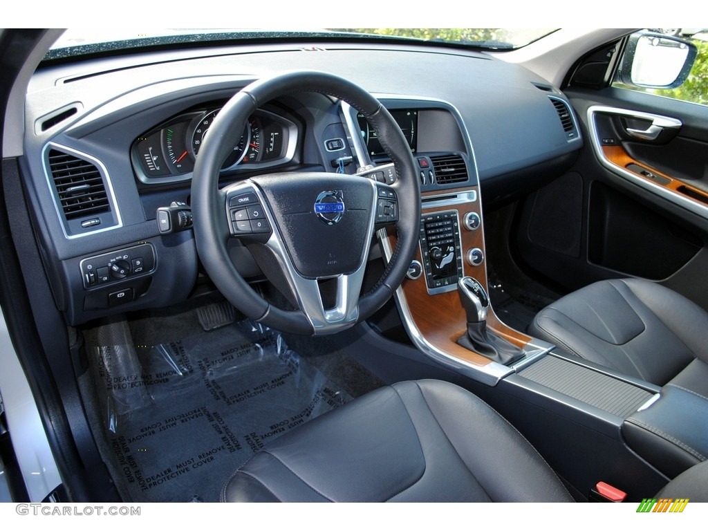 Off Black Interior 2017 Volvo XC60 T5 Inscription Photo #118111530