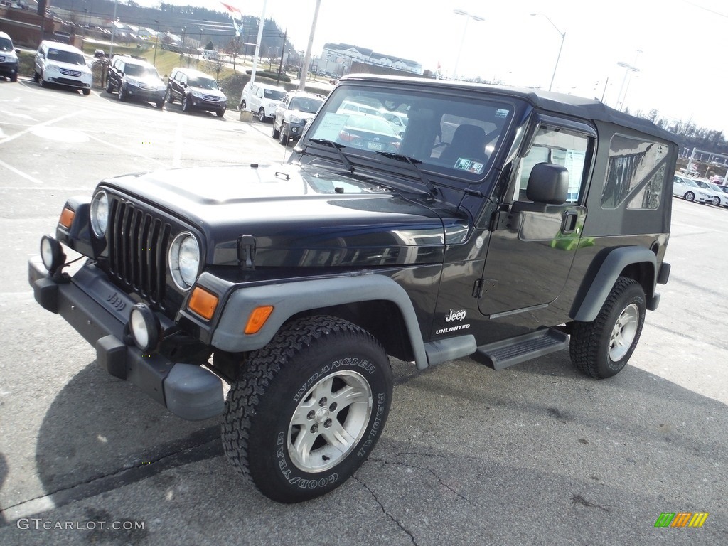 2004 Wrangler Unlimited 4x4 - Black / Dark Slate Gray photo #5
