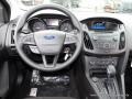 White Gold - Focus SE Sedan Photo No. 16