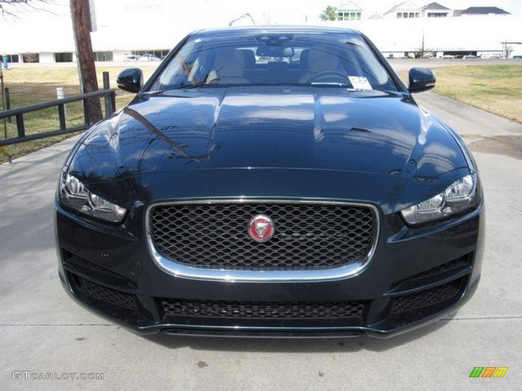 2017 XE 25t Premium - British Racing Green / Latte photo #9