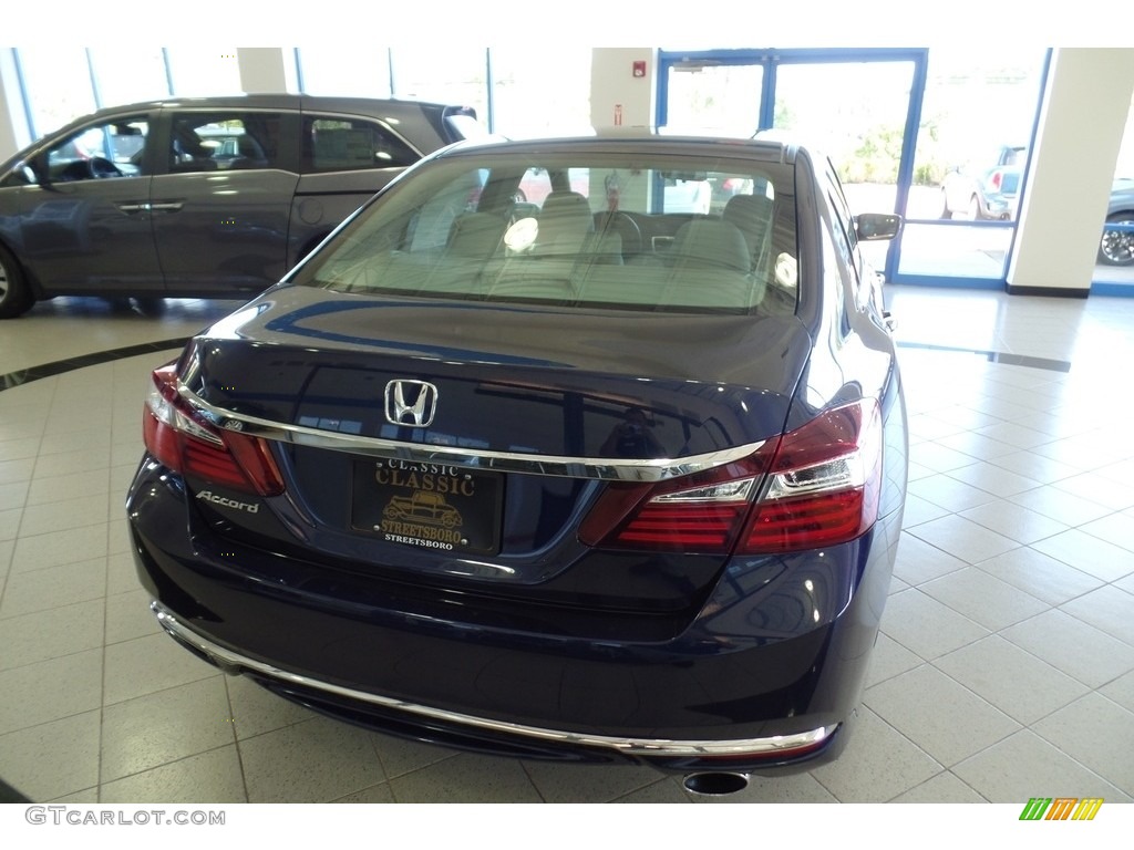 2017 Accord LX Sedan - Obsidian Blue Pearl / Gray photo #4
