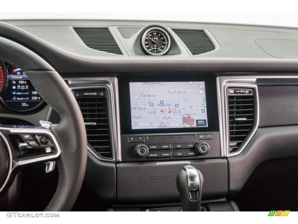 2017 Porsche Macan GTS Navigation Photo #118131940
