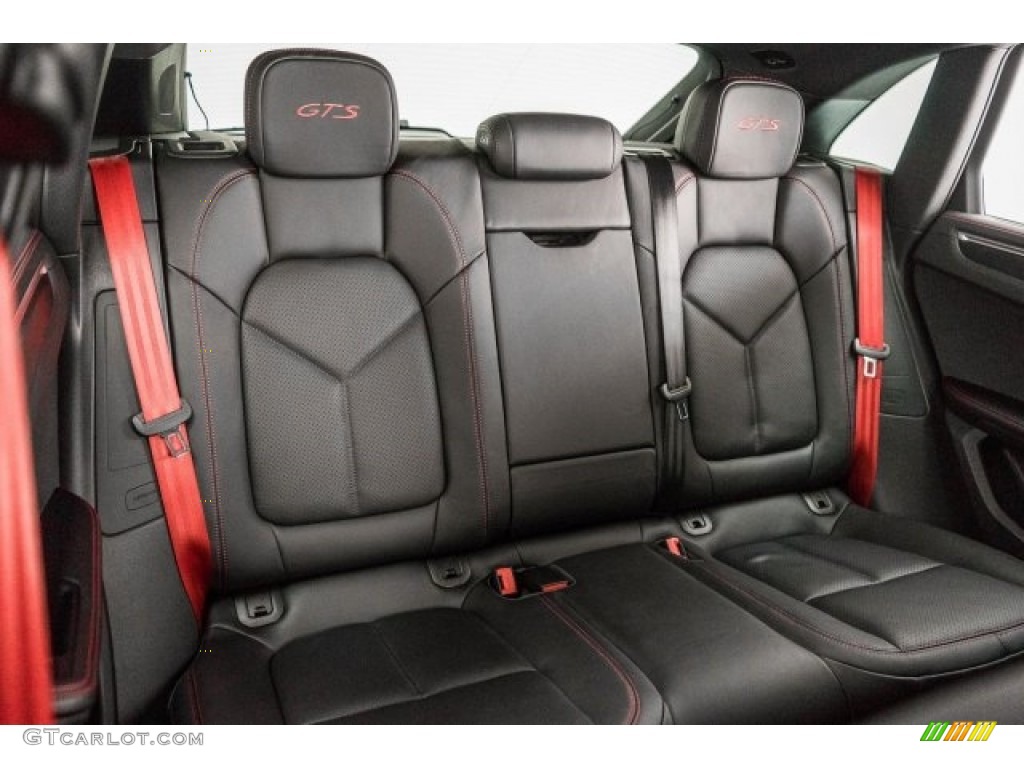 2017 Porsche Macan GTS Rear Seat Photo #118132034
