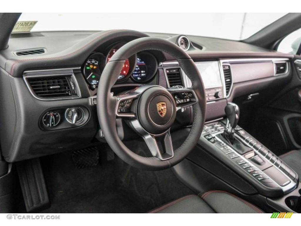 2017 Porsche Macan GTS Black Dashboard Photo #118132097