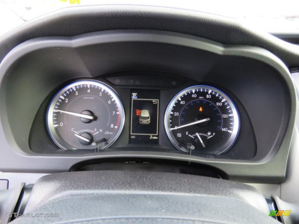 2017 Toyota Highlander Limited Gauges Photos