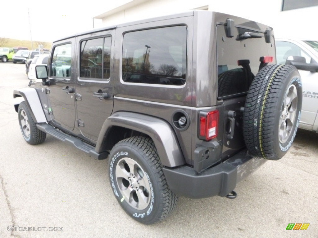 2017 Wrangler Unlimited Sahara 4x4 - Granite Crystal Metallic / Black photo #5