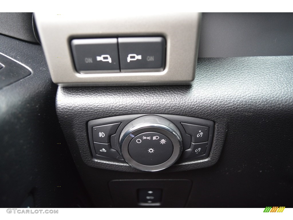 2017 Ford F150 Lariat SuperCrew Controls Photo #118136763