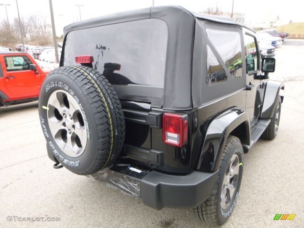 2017 Wrangler Sahara 4x4 - Black / Black photo #6