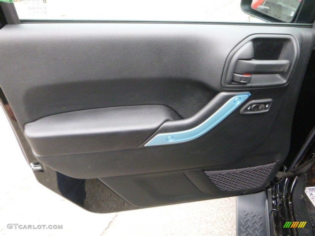 2017 Wrangler Sahara 4x4 - Black / Black photo #13