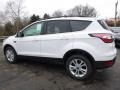 2017 Oxford White Ford Escape SE 4WD  photo #4