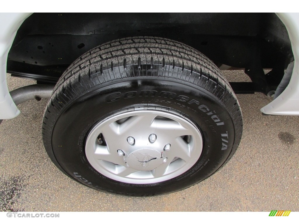 2012 E Series Van E250 Cargo - Oxford White / Medium Flint photo #39
