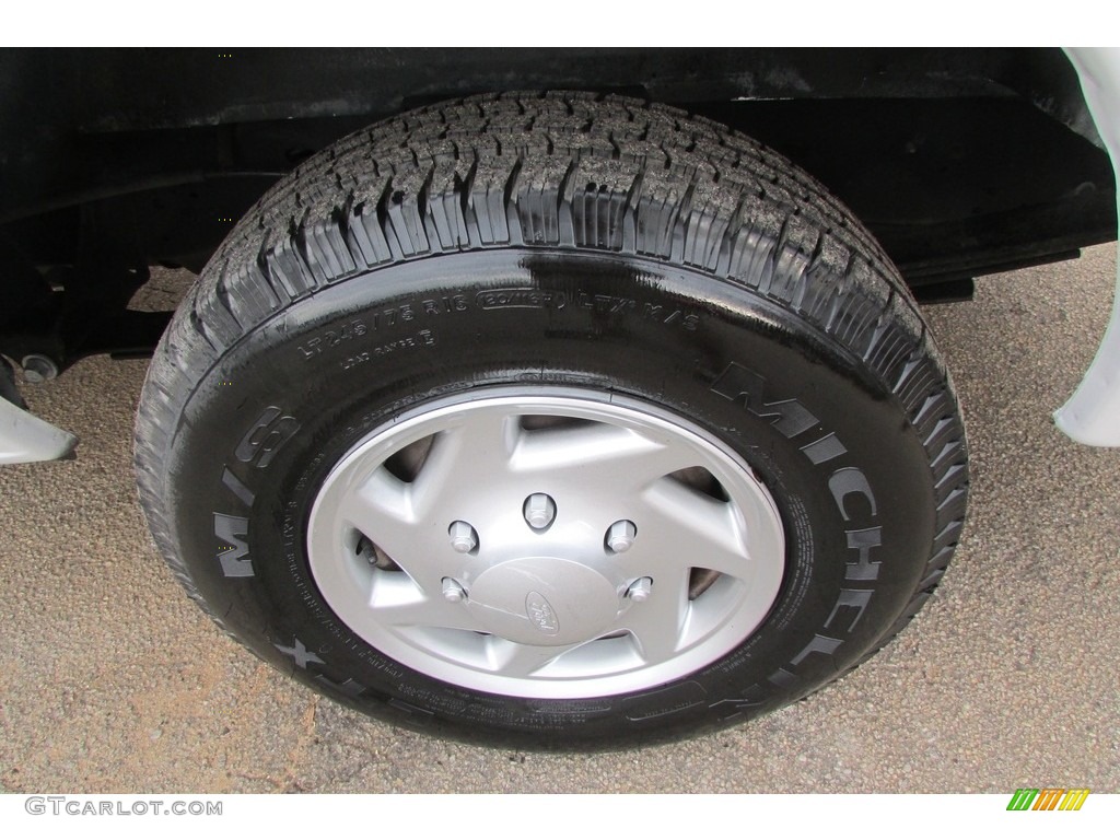 2012 E Series Van E250 Cargo - Oxford White / Medium Flint photo #41