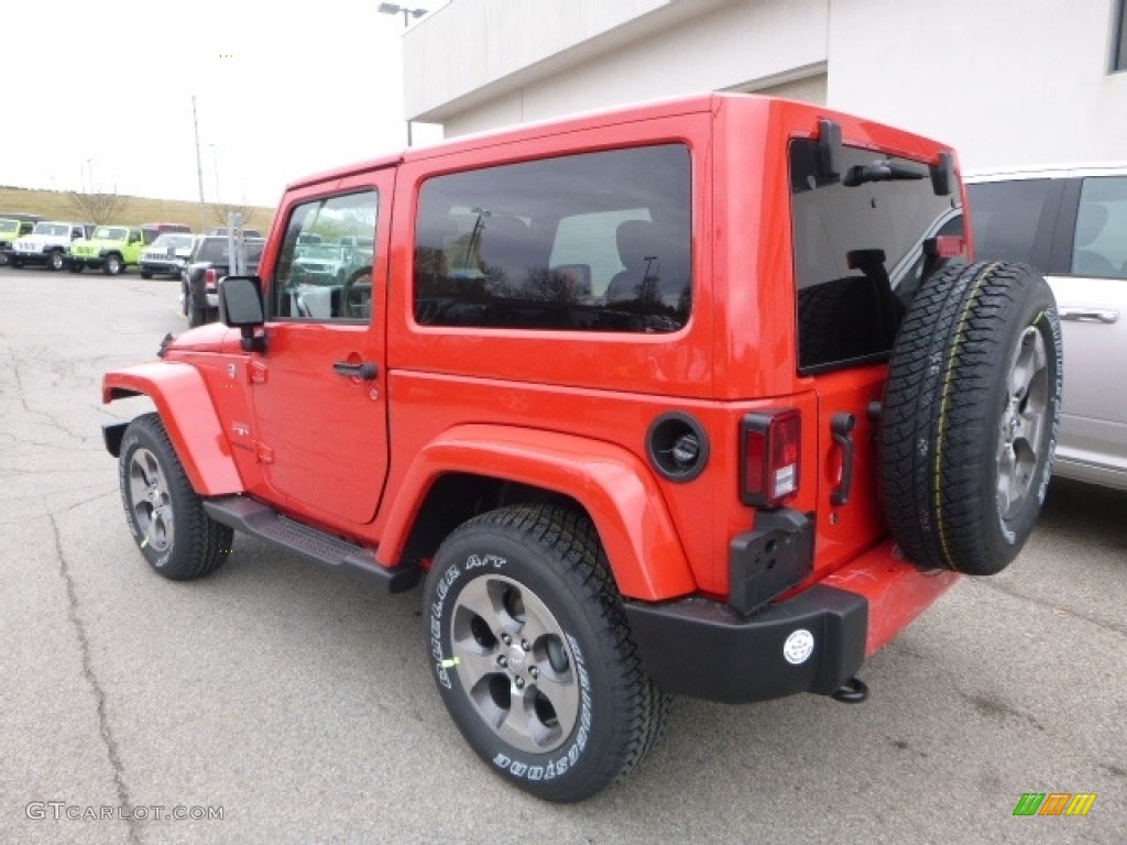 2017 Wrangler Sahara 4x4 - Firecracker Red / Black photo #4
