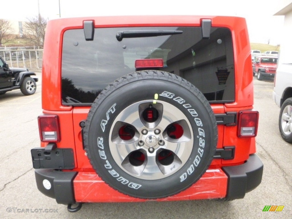 2017 Wrangler Sahara 4x4 - Firecracker Red / Black photo #5