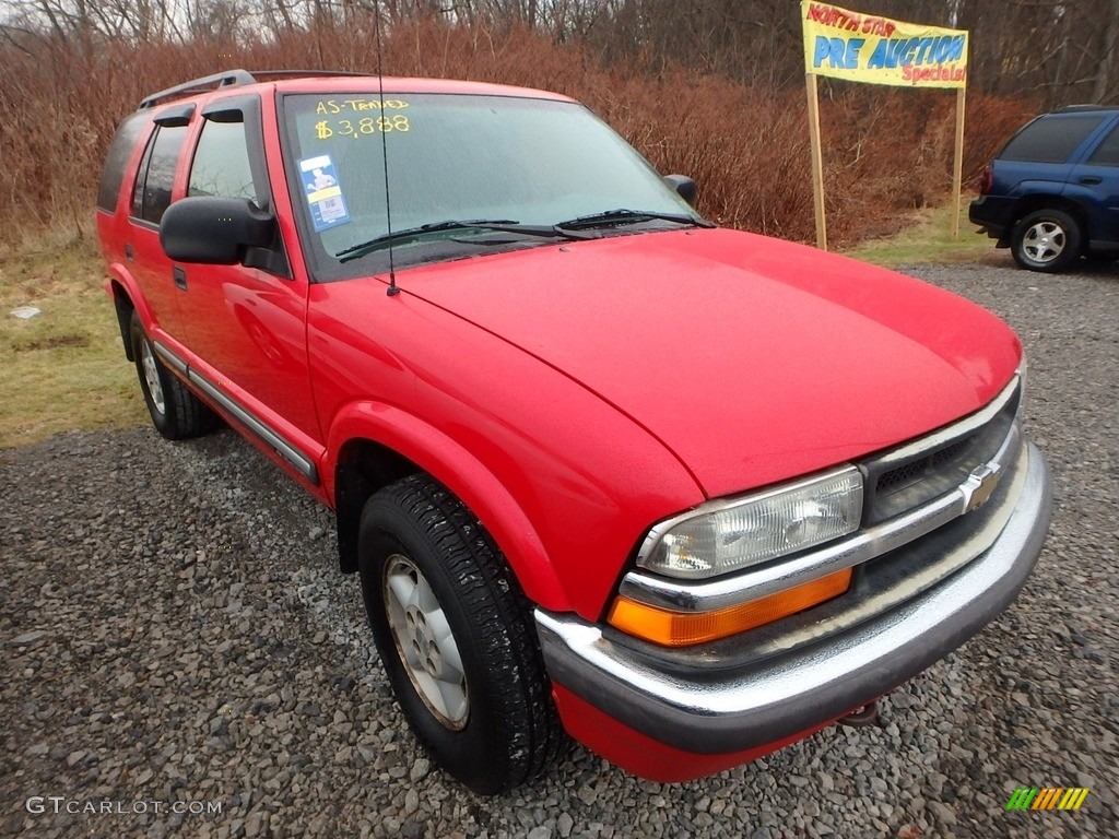 2001 Blazer LS 4x4 - Victory Red / Graphite photo #5