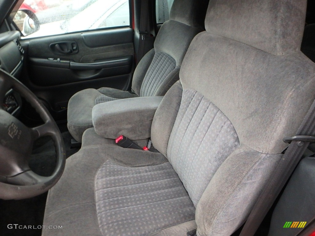 2001 Blazer LS 4x4 - Victory Red / Graphite photo #8