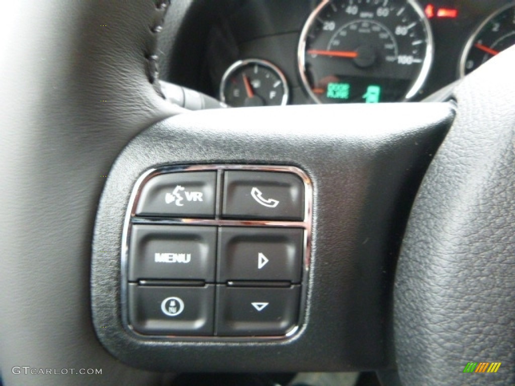 2017 Wrangler Sahara 4x4 - Firecracker Red / Black photo #19