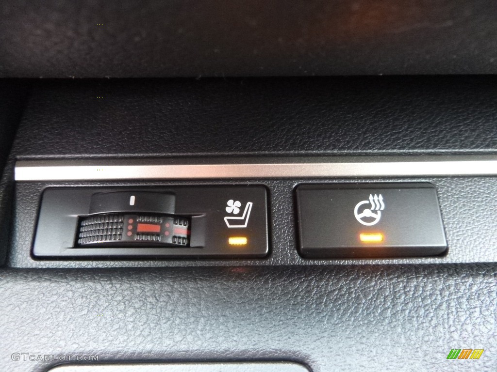 2017 Lexus ES 350 Controls Photo #118142856