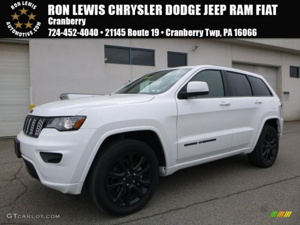 2017 Grand Cherokee Laredo 4x4 - Bright White / Black photo #1