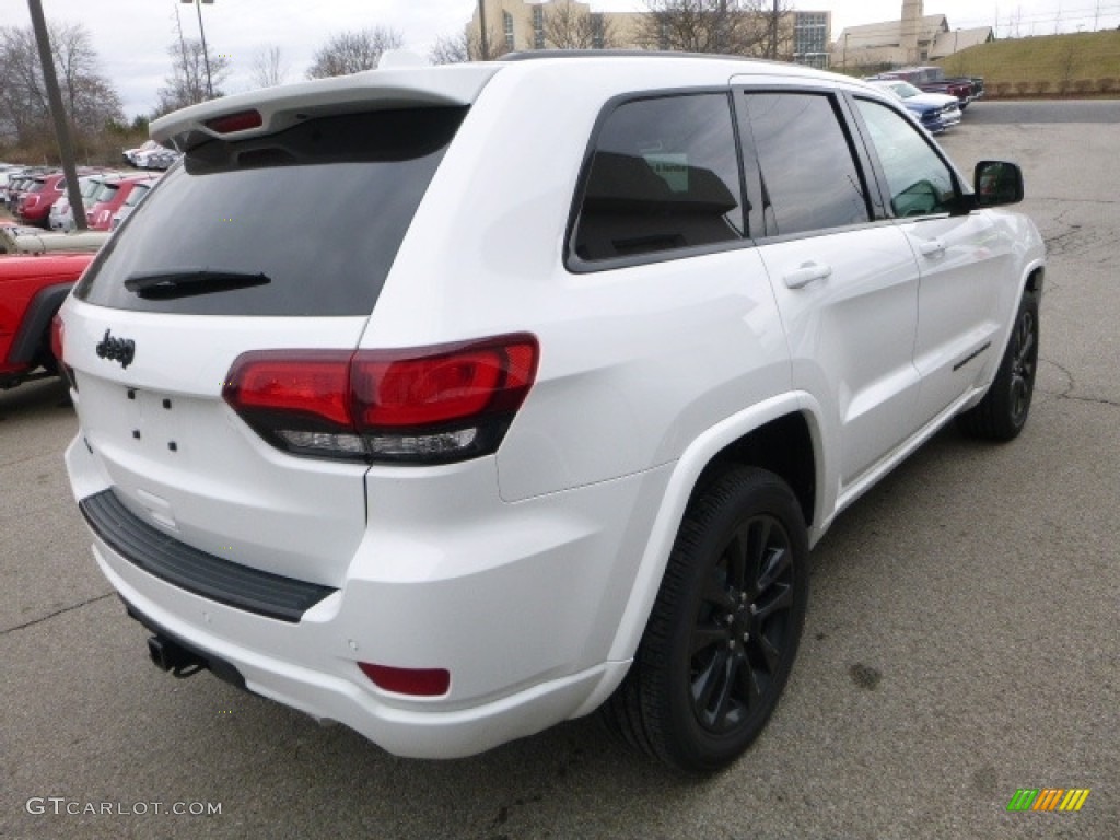 2017 Grand Cherokee Laredo 4x4 - Bright White / Black photo #7