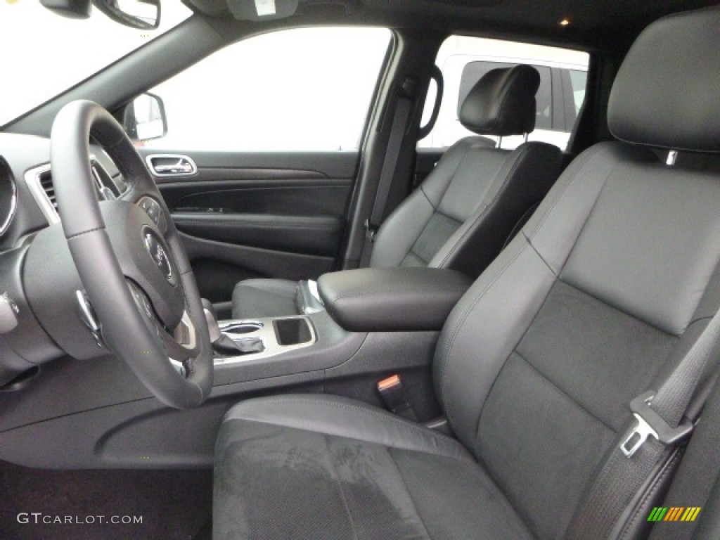 2017 Grand Cherokee Laredo 4x4 - Bright White / Black photo #12